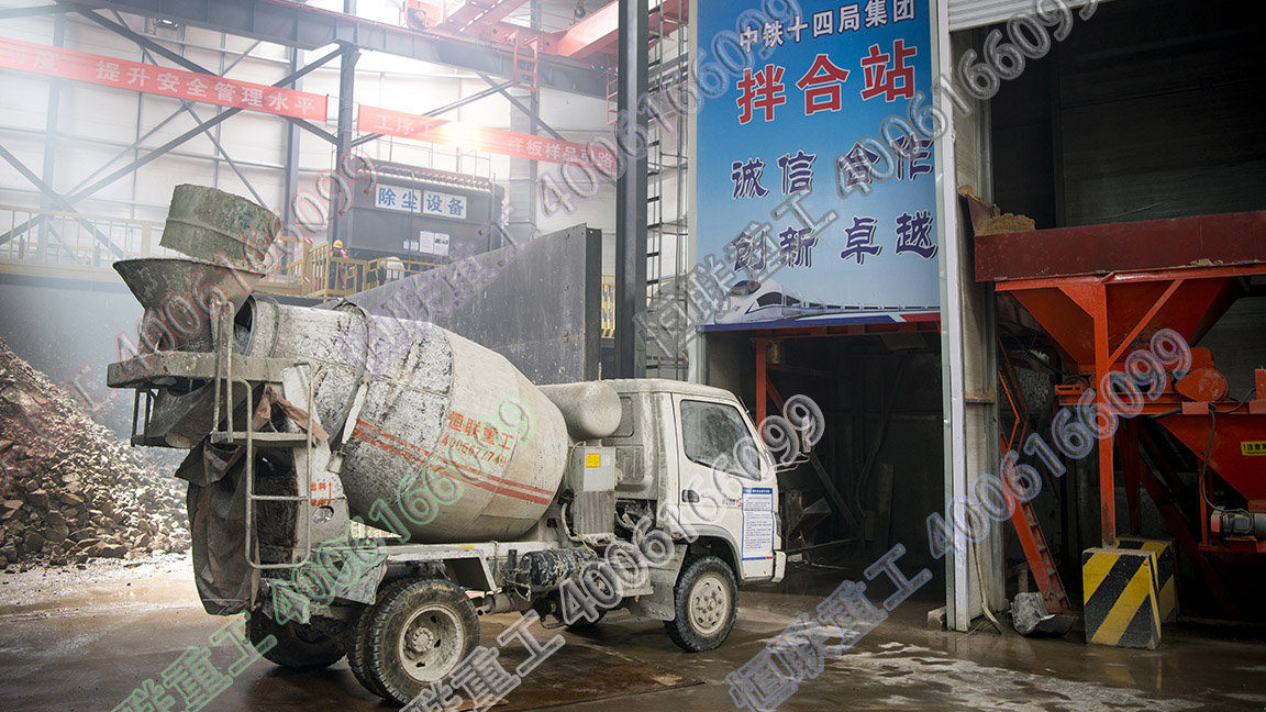 青島小型攪拌車隧道施工圖片 青島小型攪拌車隧道施工圖片