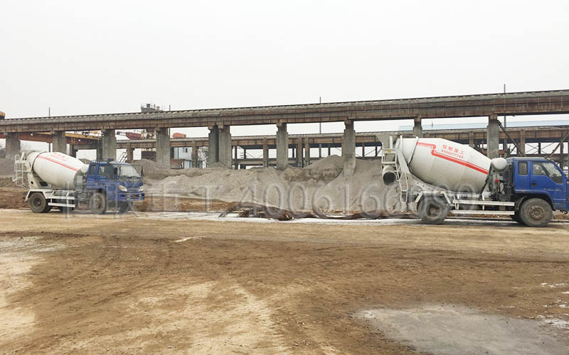 看看在山西二手車改裝的水泥攪拌車效果