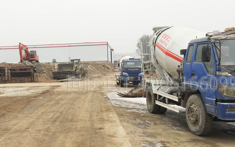 看看在山西二手車改裝的水泥攪拌車效果